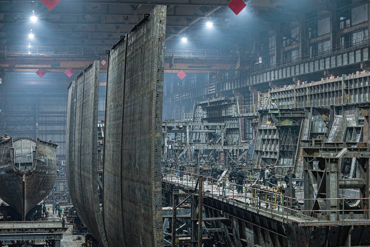 Shipbuilding workshop, steel parts for vessel construction